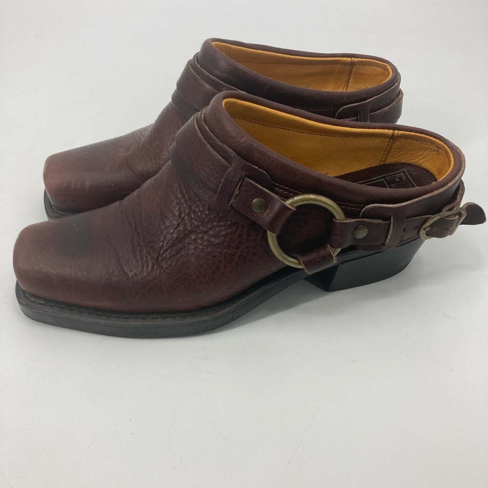 Vintage FRYE Distressed chestnut Brown Leather Harness Mules sz Women' 7 1/2N